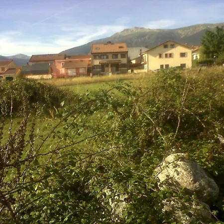 Parque Sierra Norte Rascafria Exterior photo
